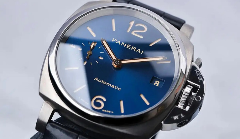 沛纳海手表表链卡扣生锈的正确维修方法是什么？