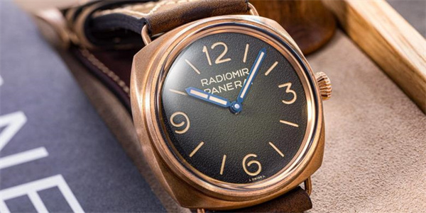 沛纳海今年男士新款