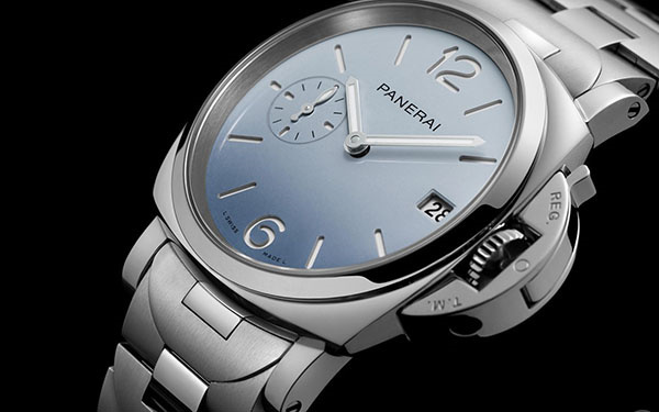 沛纳海星期日历型怎么调星期