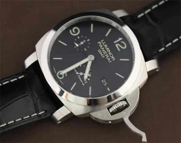 沛纳海表带太紧处理技巧